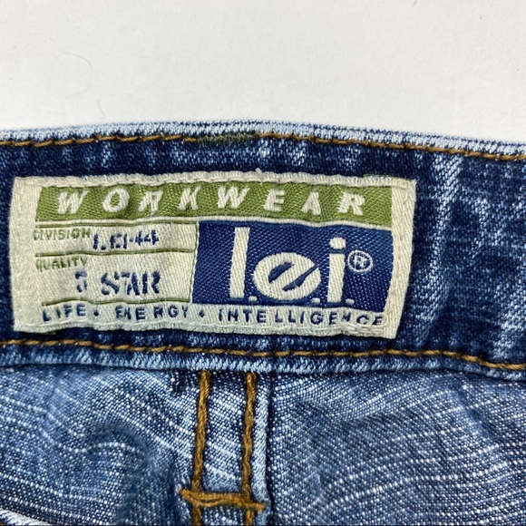 lei Jean Capris Size 3 - Picture 3 of 10